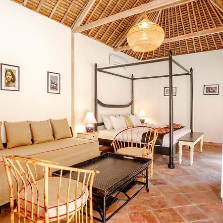 Amahelia Luxury Resort & Restaurant - กิลิอาซาฮาน ภายนอก รูปภาพ