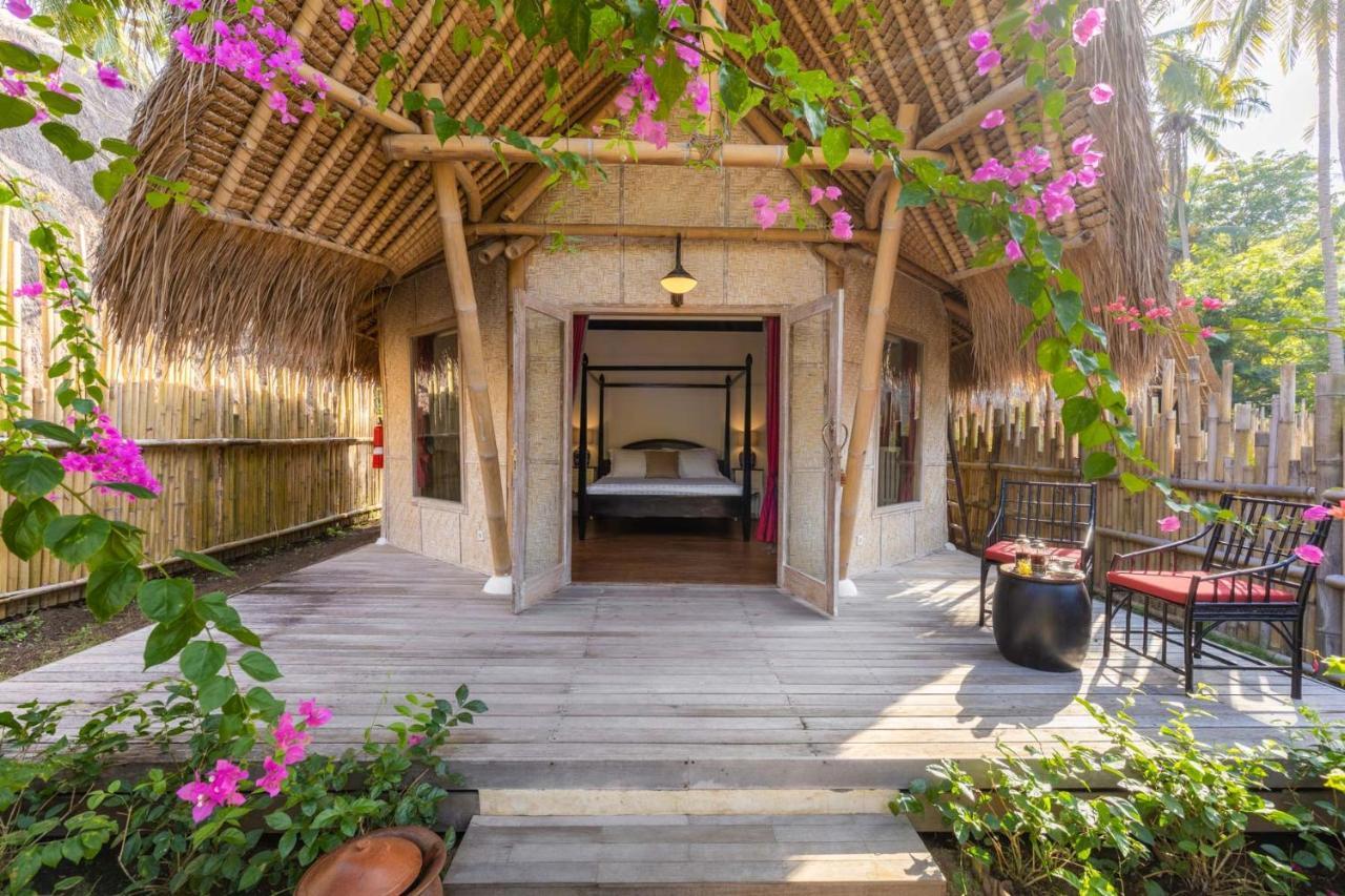 Amahelia Luxury Resort & Restaurant - กิลิอาซาฮาน ภายนอก รูปภาพ