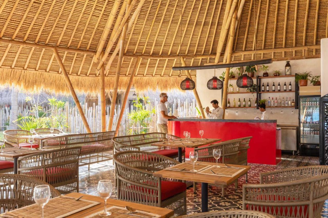 Amahelia Luxury Resort & Restaurant - กิลิอาซาฮาน ภายนอก รูปภาพ