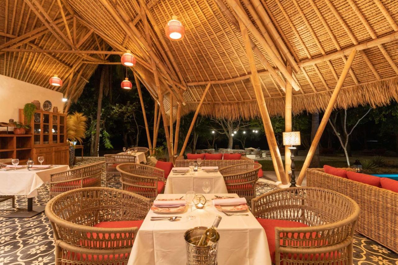 Amahelia Luxury Resort & Restaurant - กิลิอาซาฮาน ภายนอก รูปภาพ